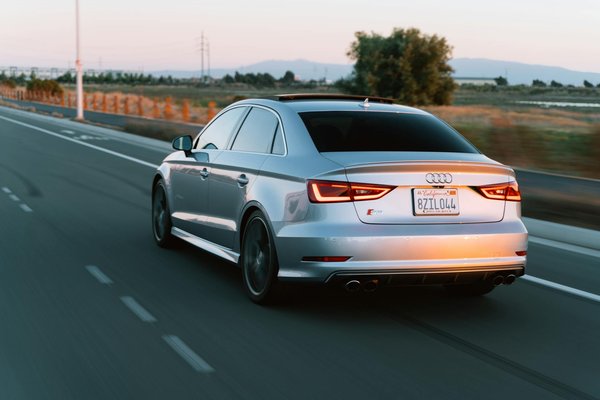 Quelle est l'importance de l'aérodynamisme dans les véhicules modernes ?